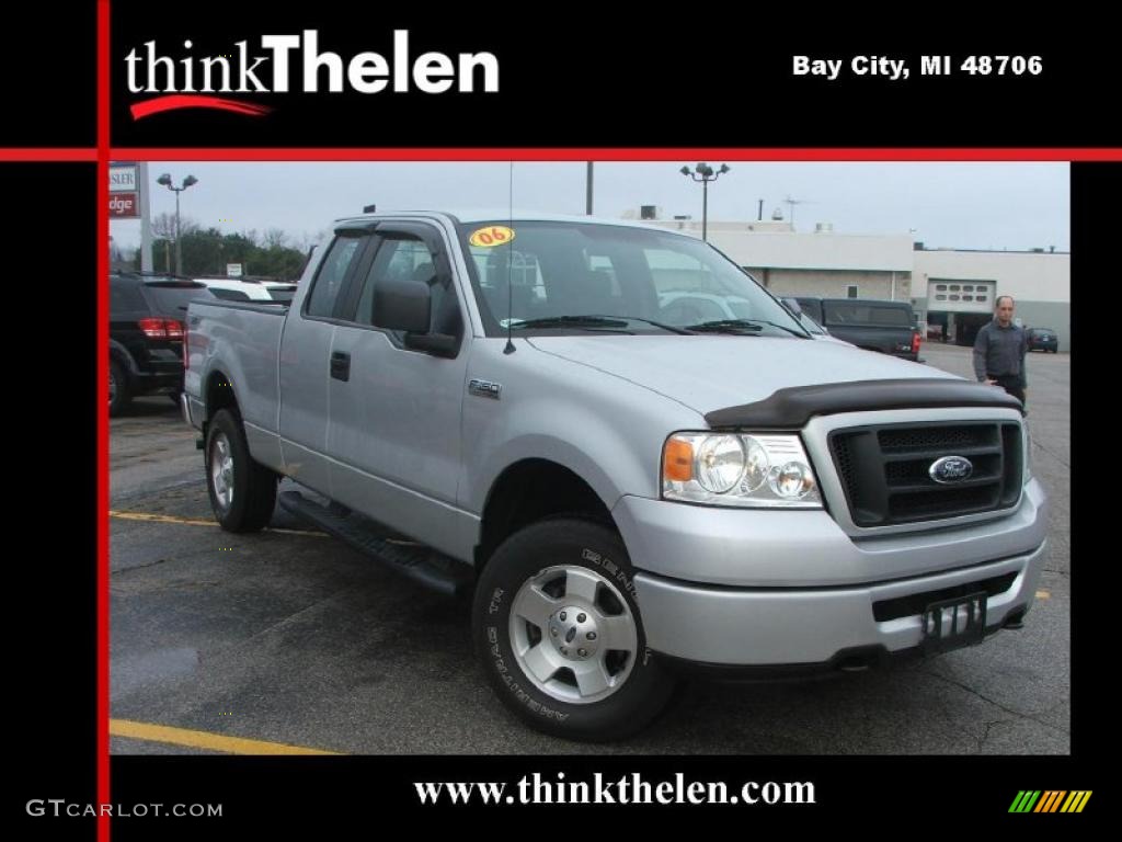 2006 F150 STX SuperCab 4x4 - Silver Metallic / Medium Flint photo #1