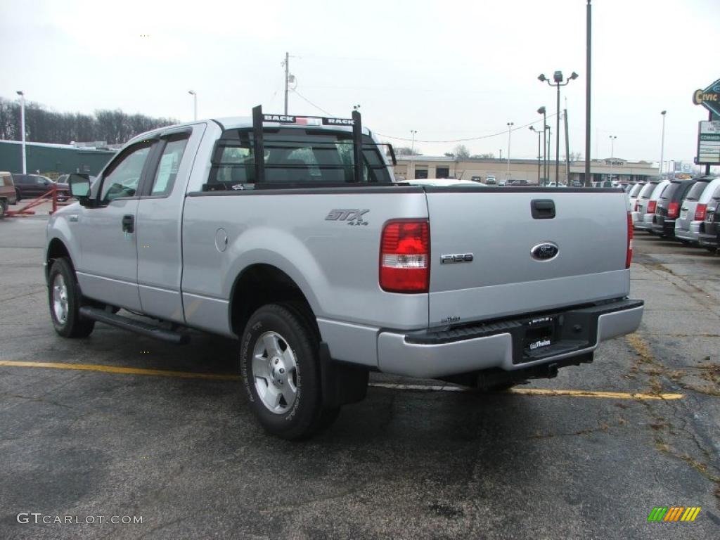2006 F150 STX SuperCab 4x4 - Silver Metallic / Medium Flint photo #4