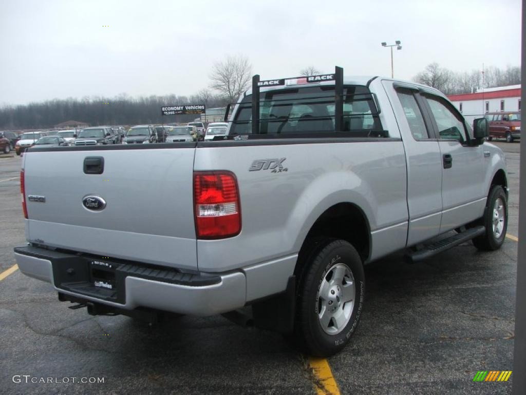 2006 F150 STX SuperCab 4x4 - Silver Metallic / Medium Flint photo #6