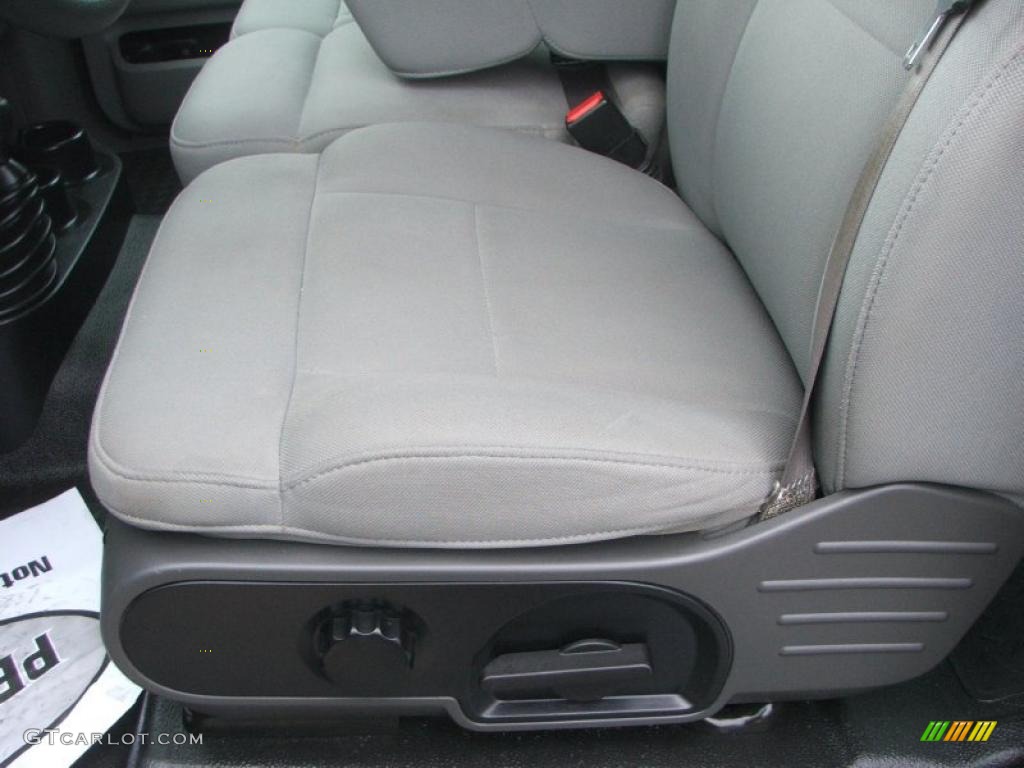 2006 F150 STX SuperCab 4x4 - Silver Metallic / Medium Flint photo #13