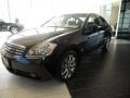 Black Obsidian - M 35x Sedan Photo No. 1