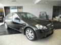 Black Obsidian - M 35x Sedan Photo No. 3
