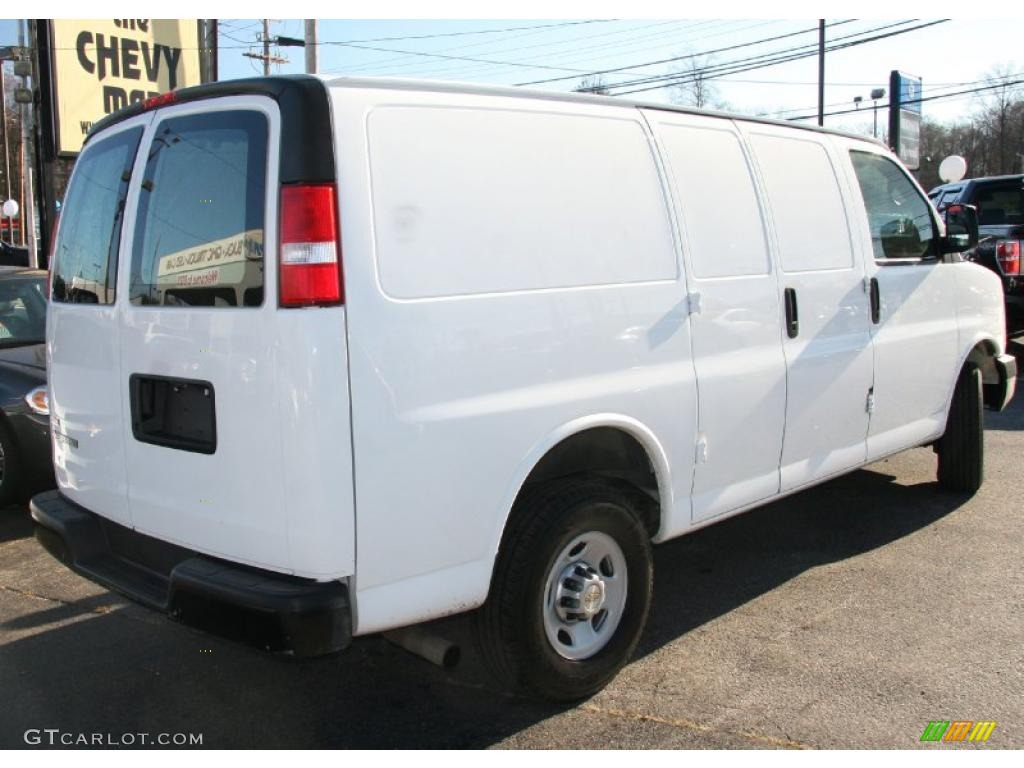 Summit White 2010 Chevrolet Express 2500 Work Van Exterior Photo #40666387