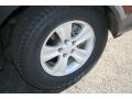 2009 Saturn VUE XE V6 AWD Wheel and Tire Photo