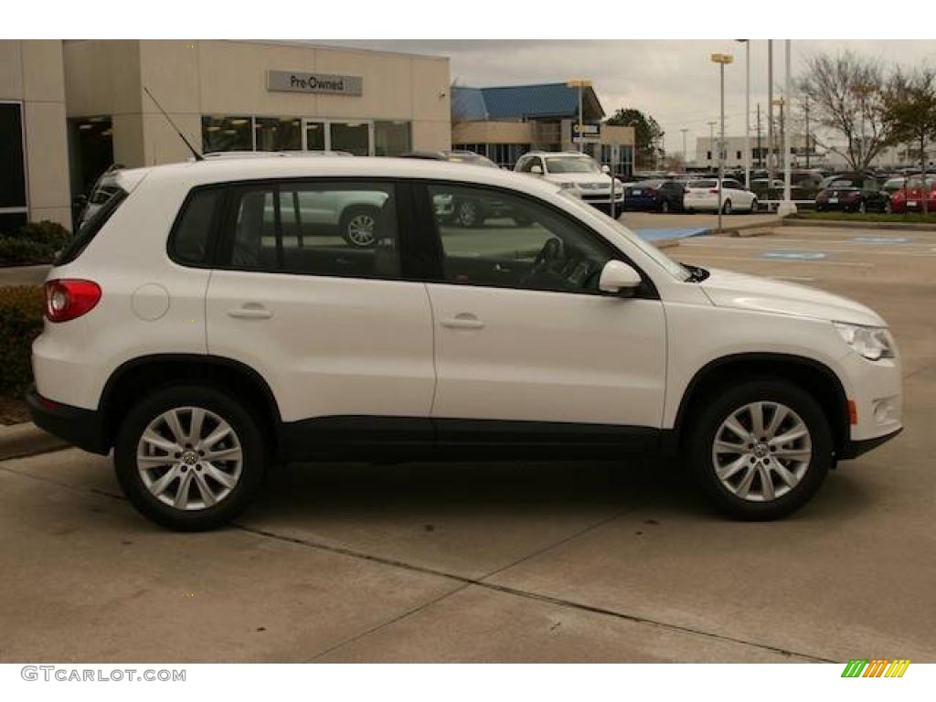 2009 Tiguan S - Candy White / Clay Grey photo #20