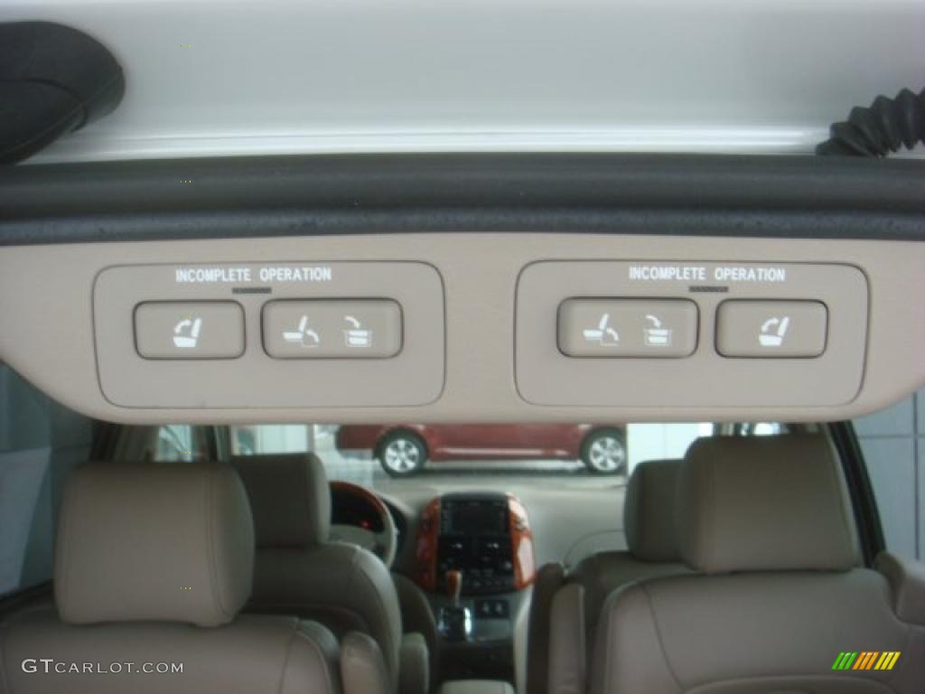 2008 Sienna Limited - Natural White / Fawn photo #25