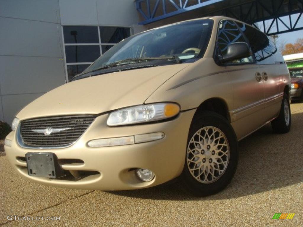 1998 Town & Country LX - Champagne Pearl / Camel photo #1