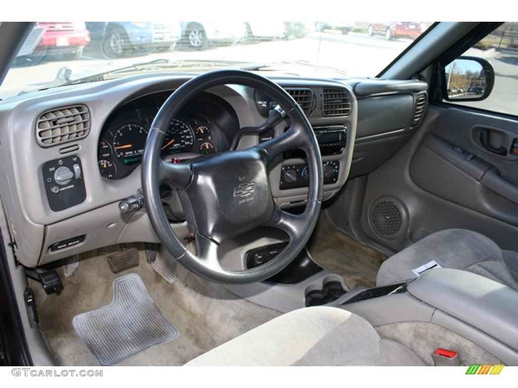 Graphite Interior 2002 Chevrolet S10 ZR2 Extended Cab 4x4 Photo #40670498