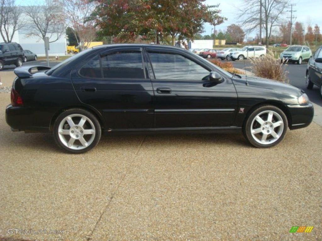 2006 Sentra SE-R - Blackout / Charcoal photo #5