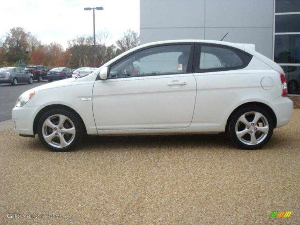 2008 Accent SE Coupe - Nordic White / Gray photo #3