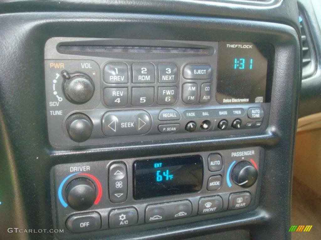 1999 Chevrolet Corvette Convertible Controls Photo #40671890