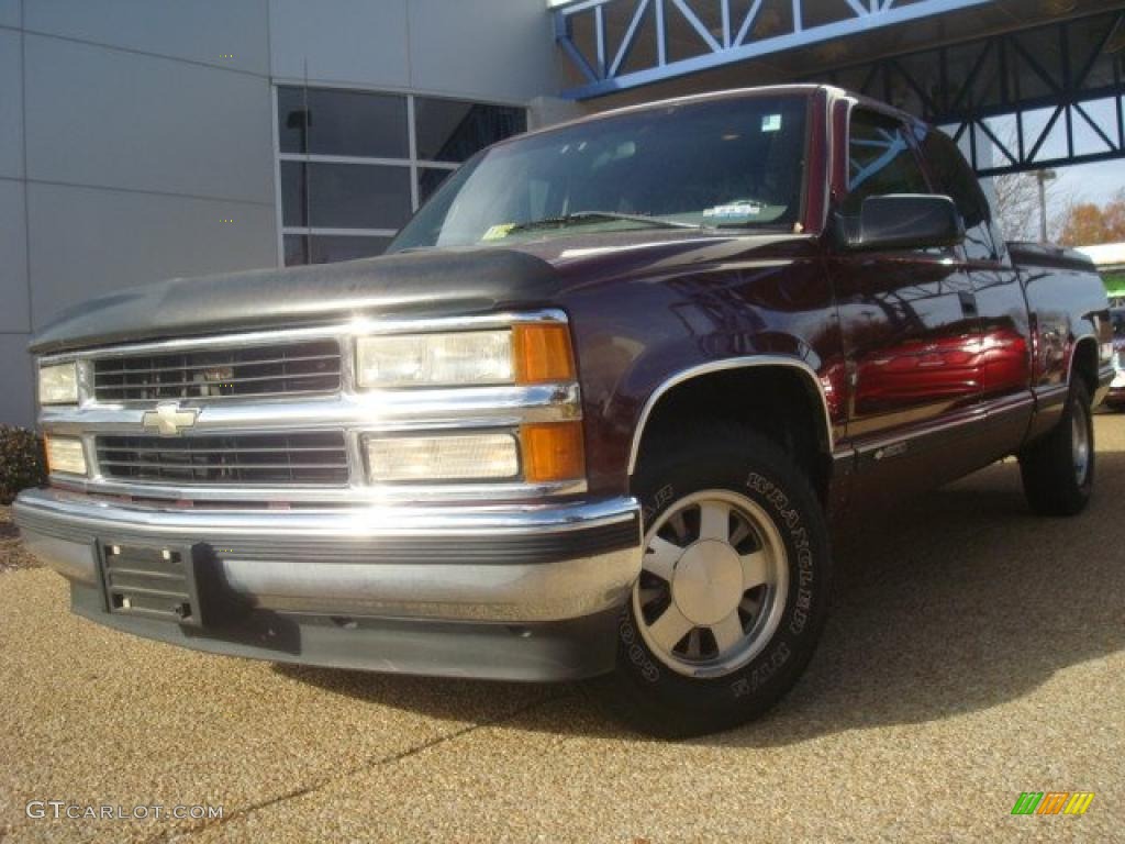 1999 Silverado 1500 LS Extended Cab - Dark Carmine Red Metallic / Graphite photo #1