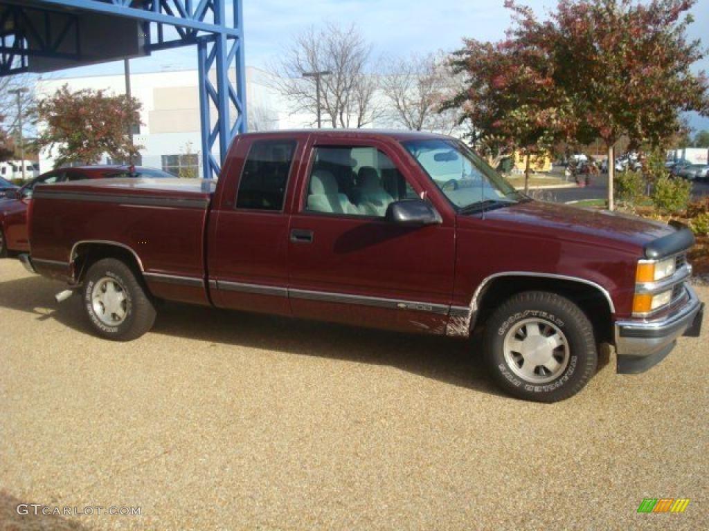 1999 Silverado 1500 LS Extended Cab - Dark Carmine Red Metallic / Graphite photo #4
