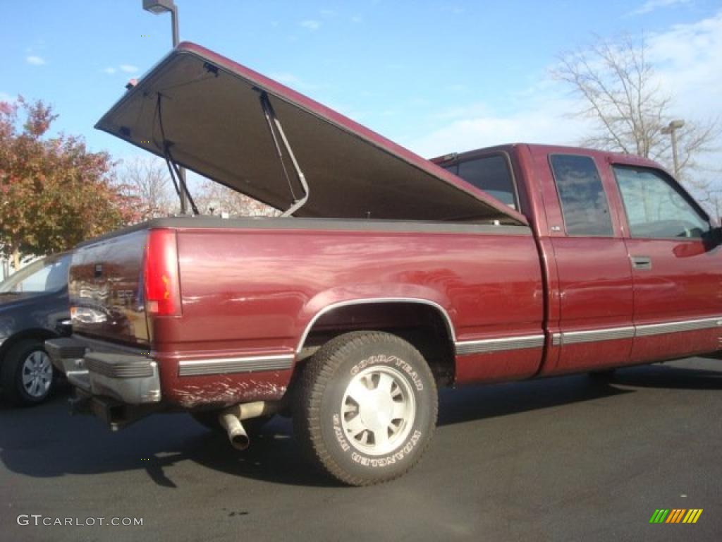 1999 Silverado 1500 LS Extended Cab - Dark Carmine Red Metallic / Graphite photo #20
