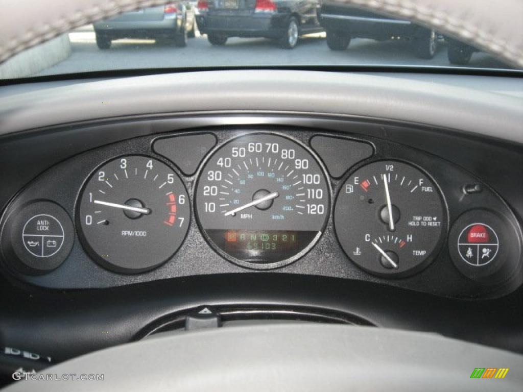 2004 Buick Regal LS Gauges Photo #40677266