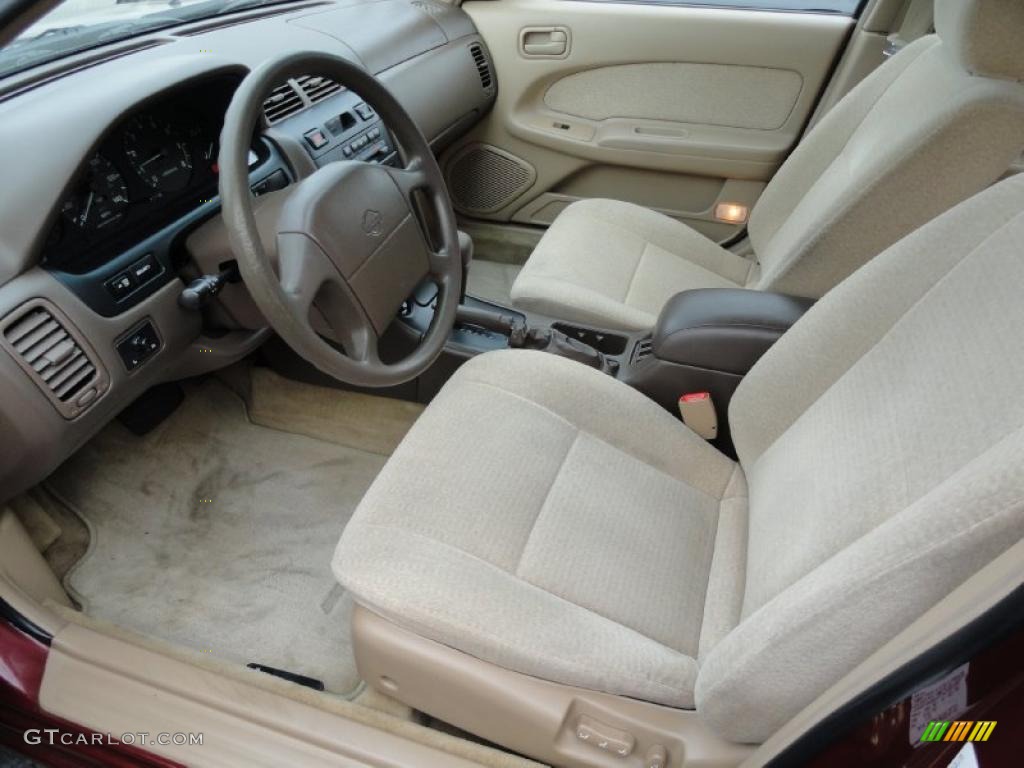 Beige Interior 1995 Nissan Maxima GXE Photo #40677658