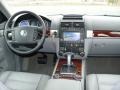 Kristal Grey Dashboard Photo for 2006 Volkswagen Touareg #40677938