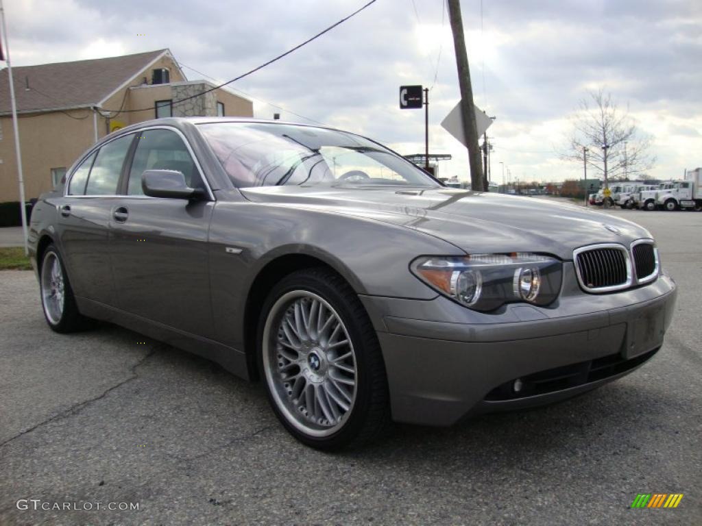 2003 7 Series 745i Sedan - Sterling Grey Metallic / Basalt Grey/Flannel Grey photo #5