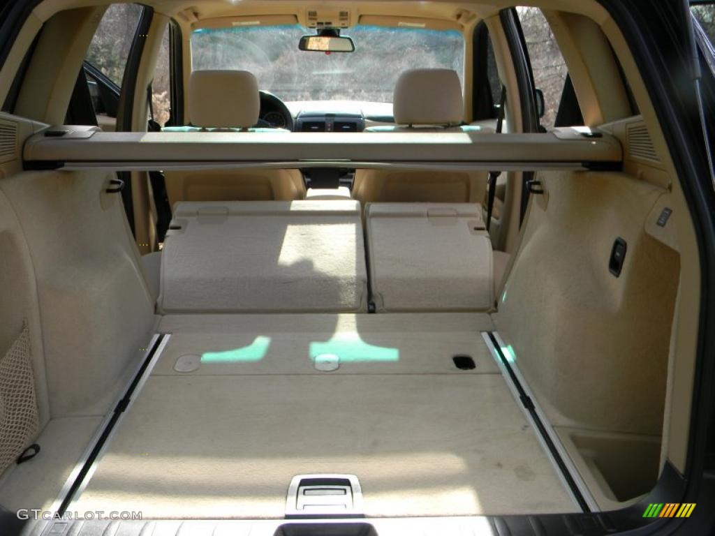 2007 BMW X3 3.0si Trunk Photo #40680162