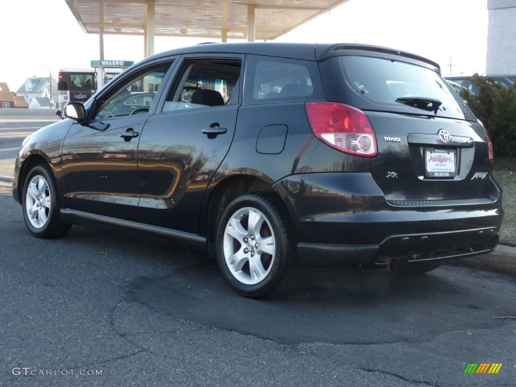 2004 Matrix XR - Black / Dark Gray photo #4