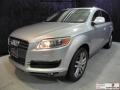 Light Silver Metallic - Q7 4.2 quattro Photo No. 2