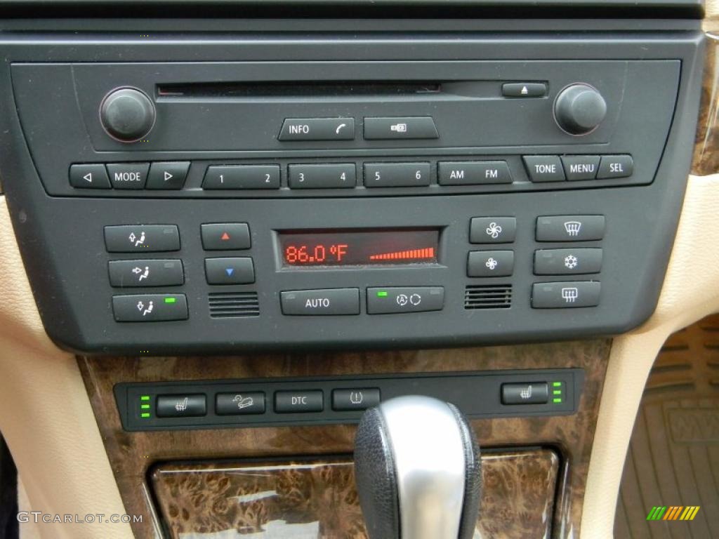 2007 BMW X3 3.0si Controls Photo #40681842