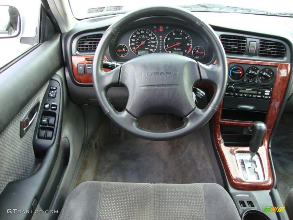 2004 Subaru Legacy L Wagon Gray Moquette Steering Wheel Photo #40682382