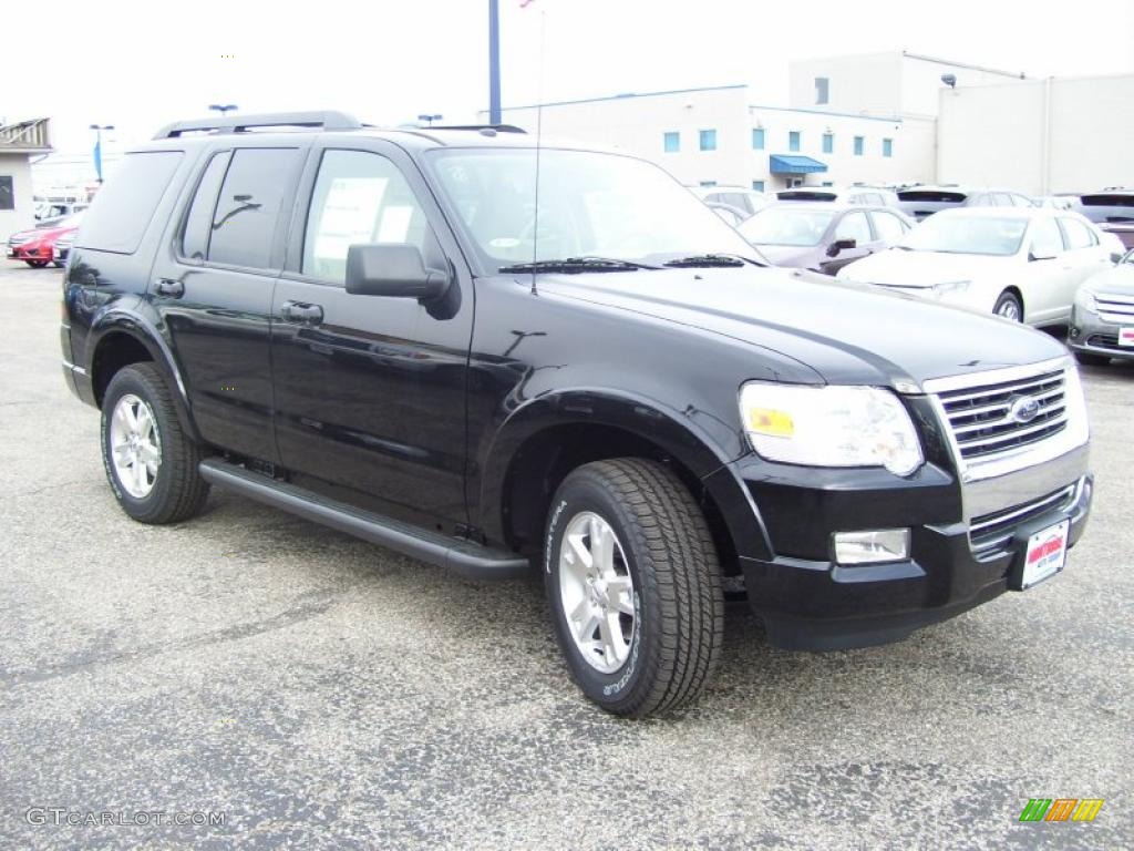 2010 Explorer XLT 4x4 - Black / Camel photo #7