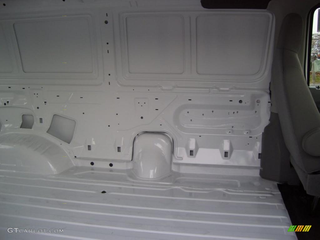2011 E Series Van E150 XL Cargo - Oxford White / Medium Flint photo #20