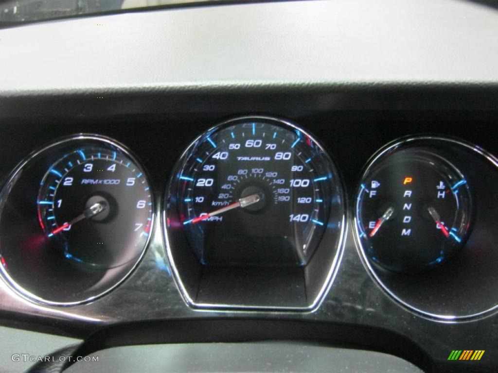 2010 Ford Taurus Limited Gauges Photo #40695462