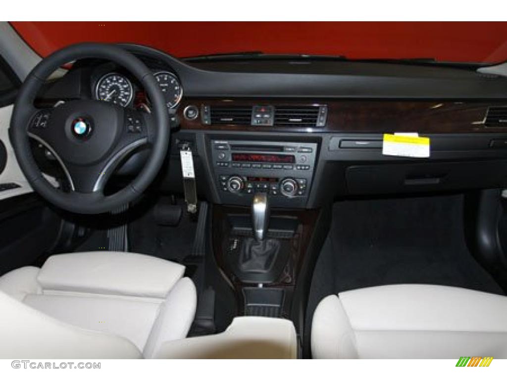2011 3 Series 328i Sedan - Deep Sea Blue Metallic / Oyster/Black Dakota Leather photo #9