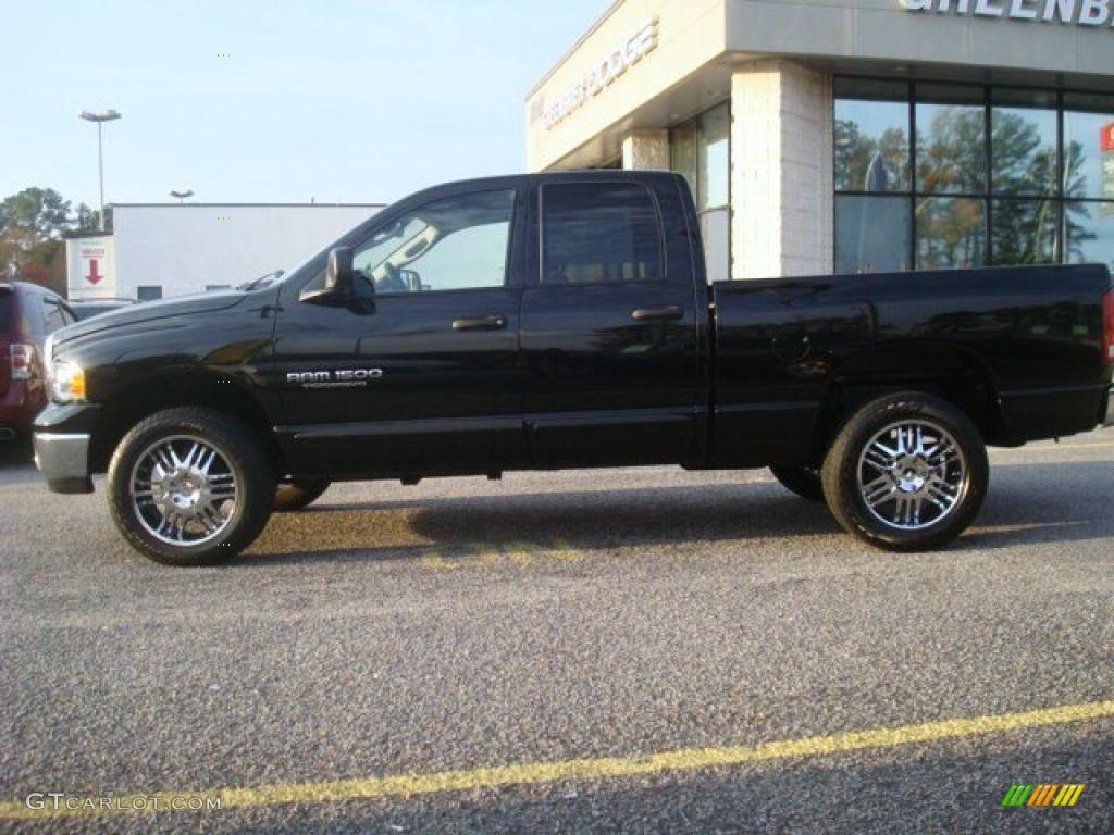 2005 Ram 1500 Thunder Road Quad Cab 4x4 - Black / Dark Slate Gray photo #3