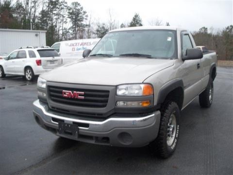 2007 GMC Sierra 2500HD Classic Regular Cab 4x4 Data, Info and Specs