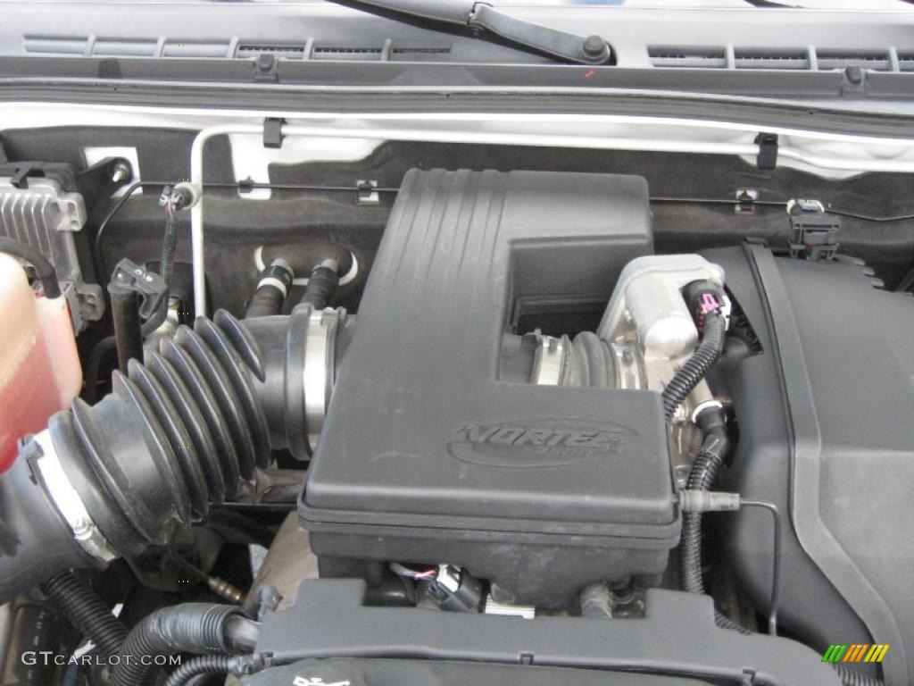 2005 Chevrolet Colorado LS Extended Cab Engine Photos