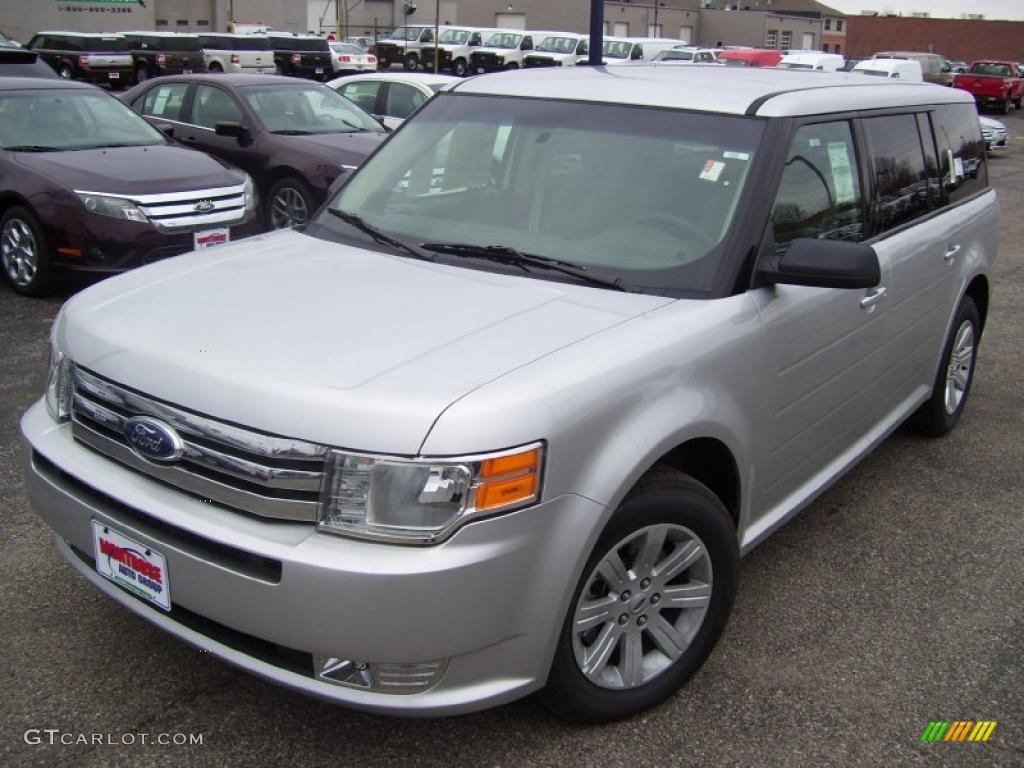 Ingot Silver Metallic 2011 Ford Flex SE Exterior Photo #40702877