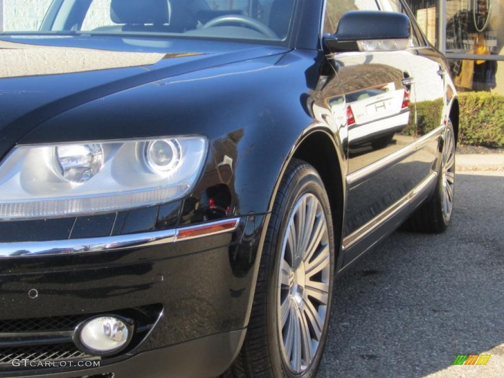 2005 Phaeton V8 4Motion Sedan - Black Klavierlack / Anthracite photo #17