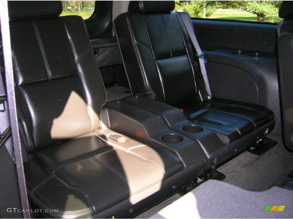 Ebony Interior 2007 Chevrolet Suburban 2500 LT 4x4 Photo #40703725