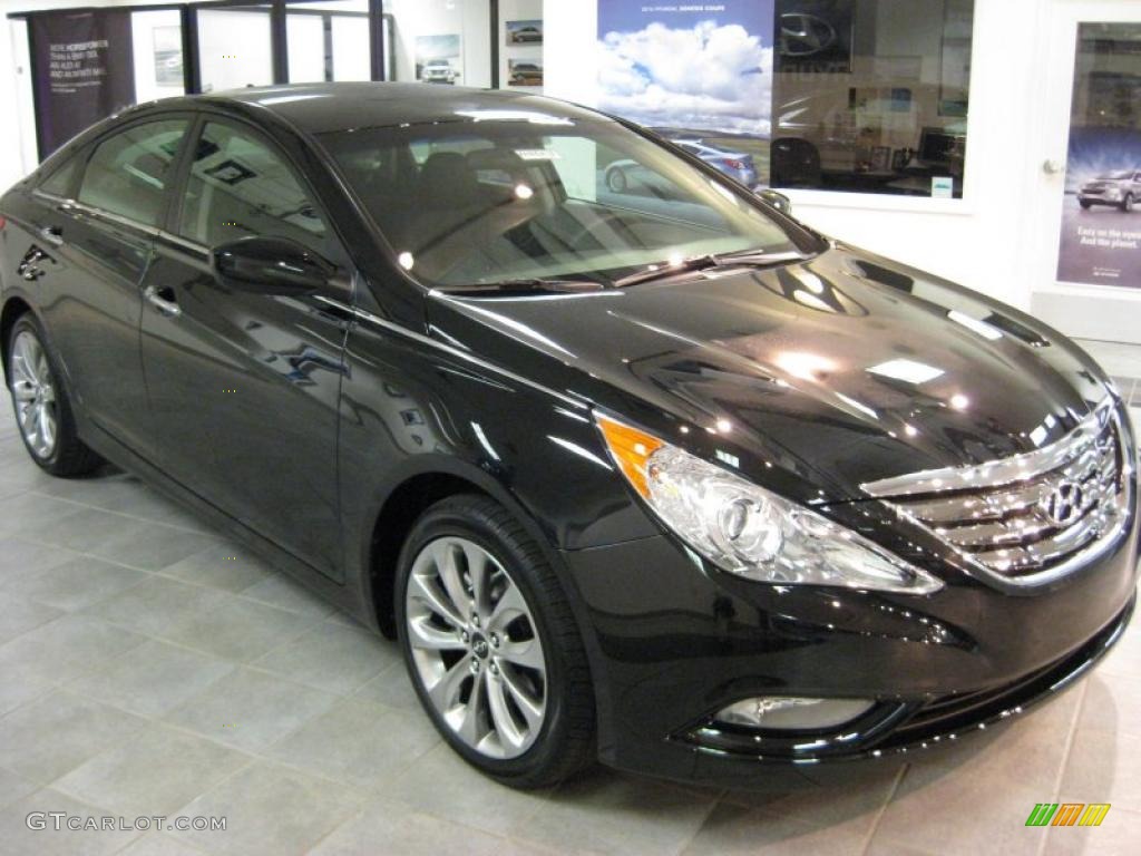 2011 Sonata SE 2.0T - Midnight Black / Black photo #4