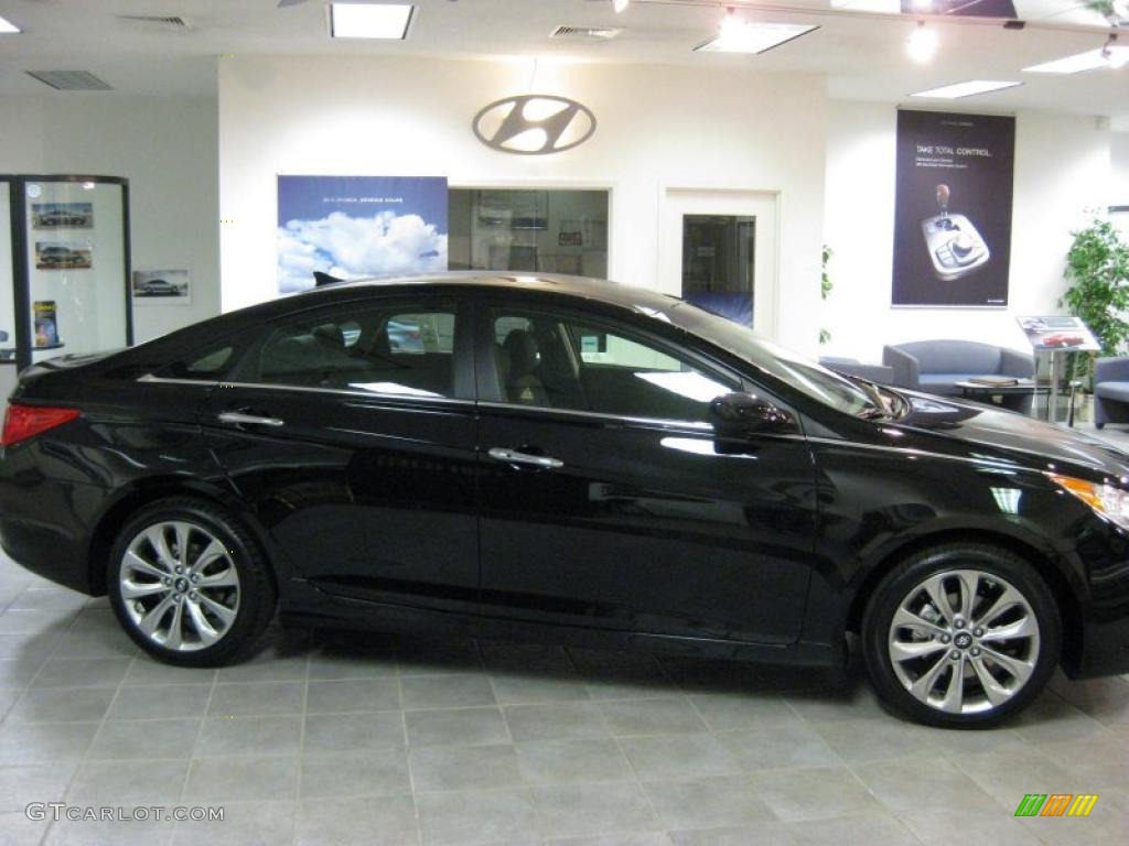 2011 Sonata SE 2.0T - Midnight Black / Black photo #5