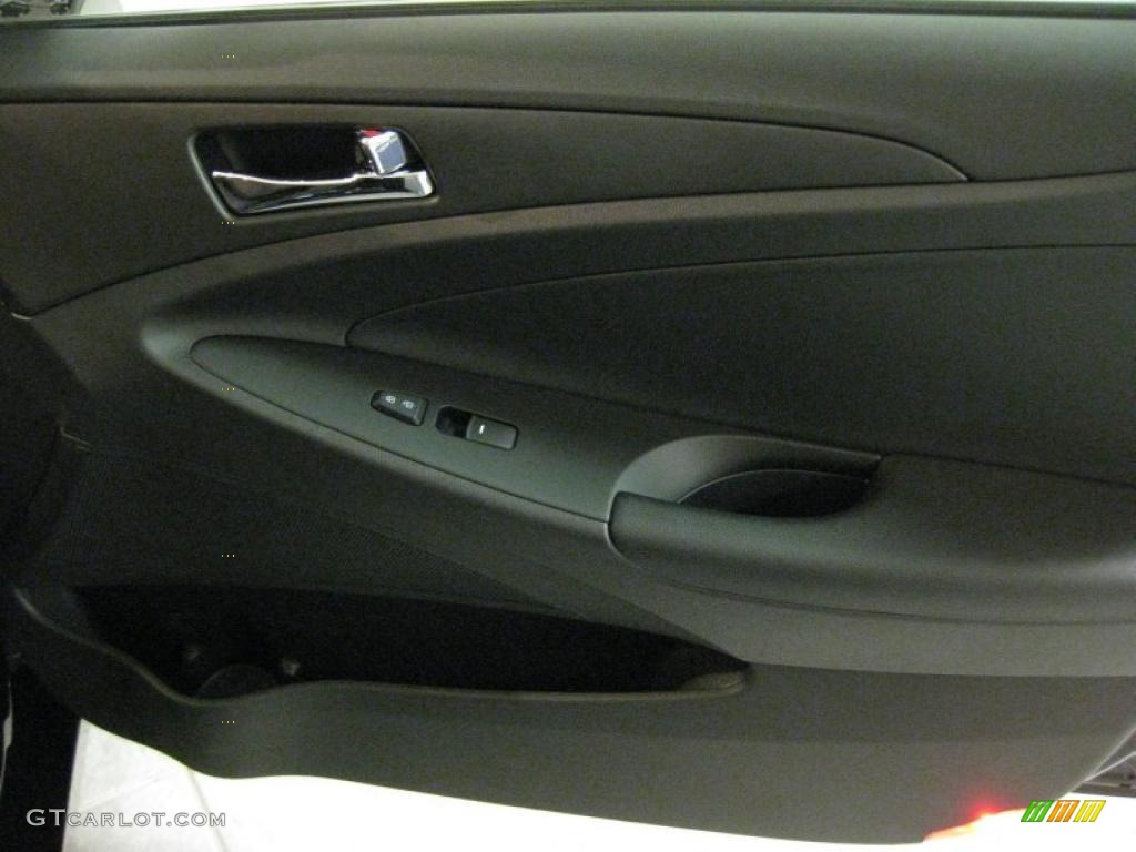 2011 Sonata SE 2.0T - Midnight Black / Black photo #20