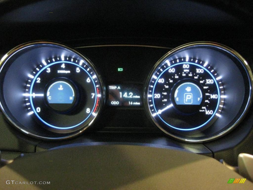 2011 Hyundai Sonata SE 2.0T Gauges Photo #40707221