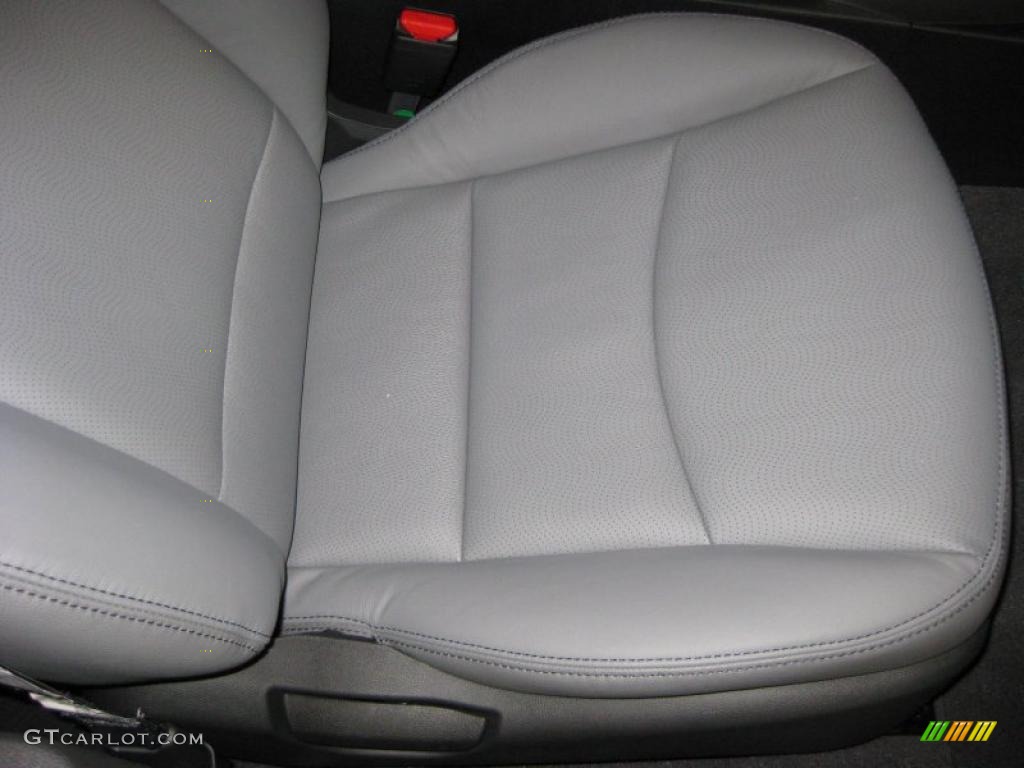 Gray Interior 2011 Hyundai Elantra Limited Photo #40707981