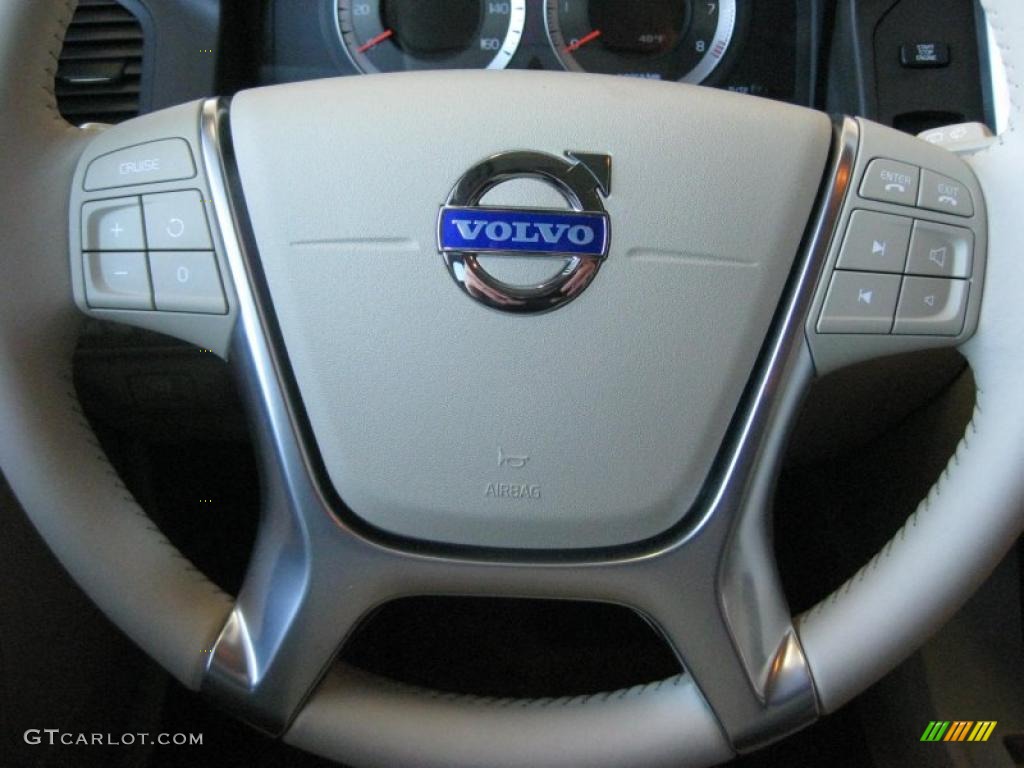 2011 Volvo XC60 T6 AWD Controls Photo #40708501