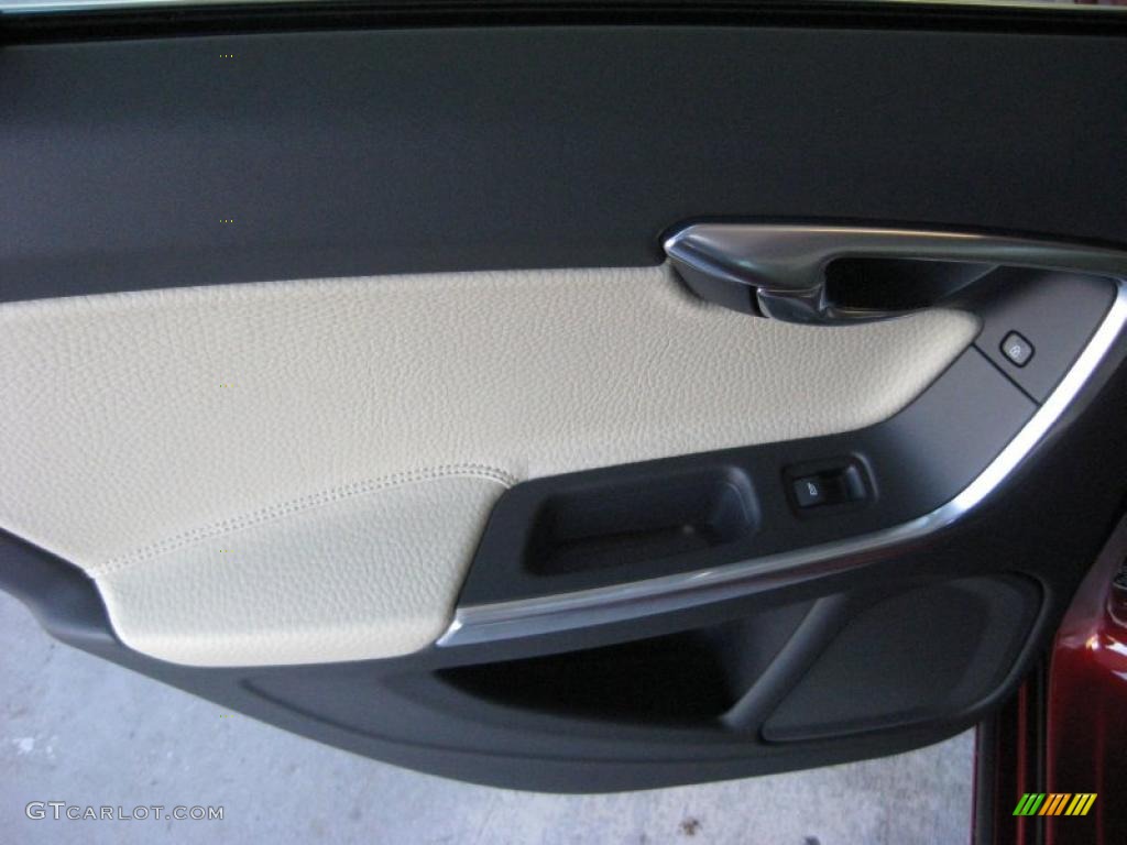 2011 Volvo S60 T6 AWD Soft Beige/Off Black Door Panel Photo #40708749