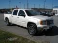 Front 3/4 View of 2009 Sierra 1500 SLT Crew Cab