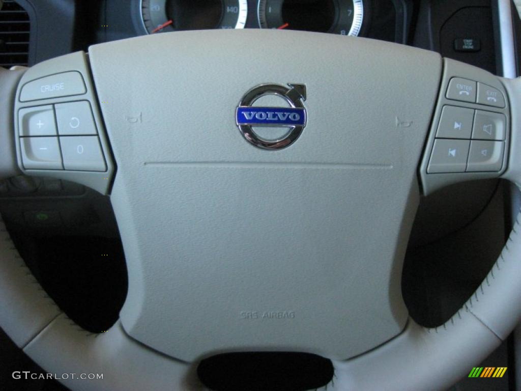 2010 Volvo XC60 T6 AWD Controls Photo #40709209