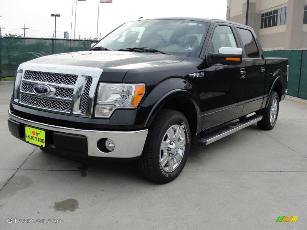 2010 F150 Lariat SuperCrew - Tuxedo Black / Black photo #7
