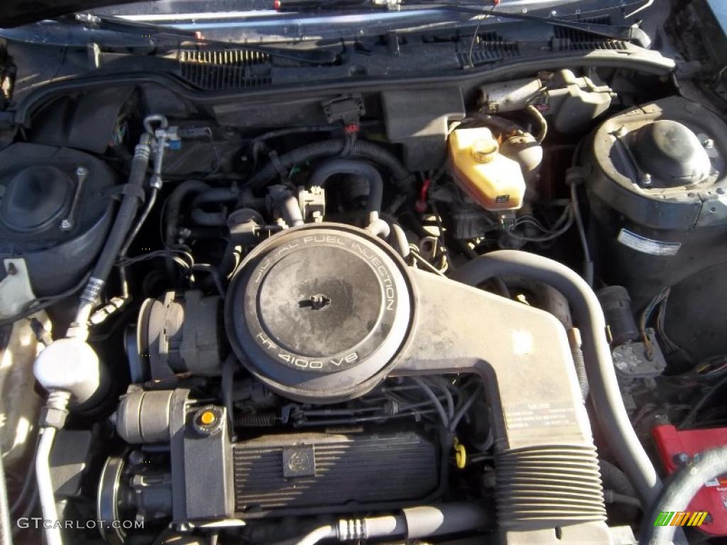1987 Cadillac Fleetwood D'Elegance Engine Photos