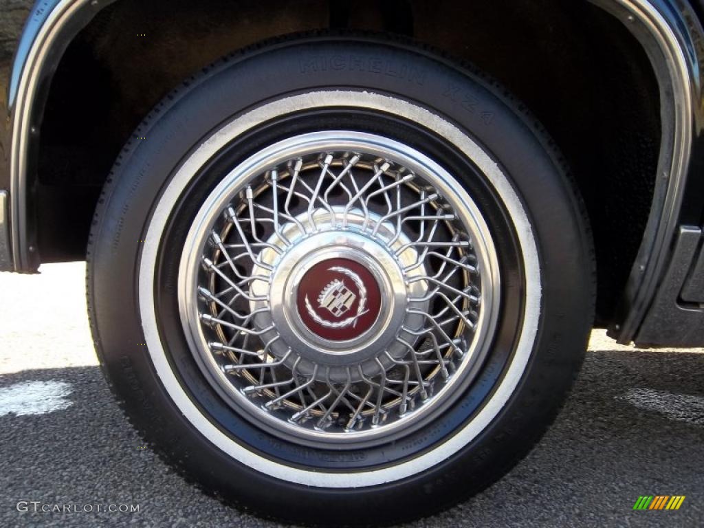 1987 Cadillac Fleetwood D'Elegance Wheel Photo #40714354