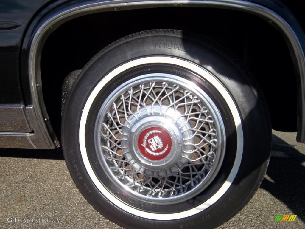 1987 Cadillac Fleetwood D'Elegance Wheel Photo #40714422